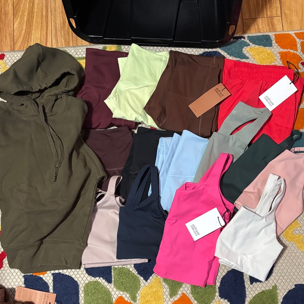 Girlfriend collective legging, sports bra and sweatshirt bundle NEW